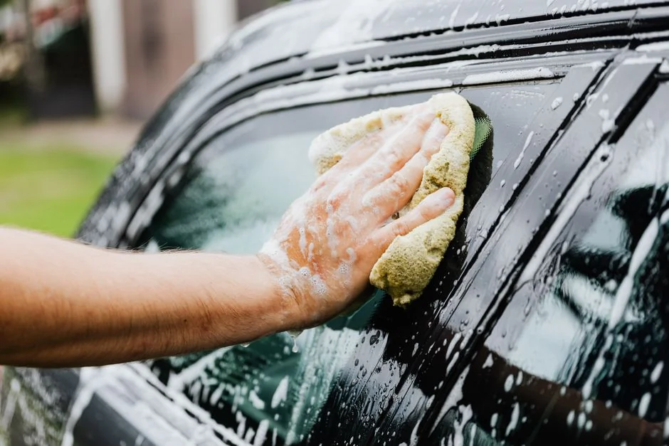 Cleaning time 🧼🤚 -- Thanks for visiting! Donations help & motivate me to keep uploading more 📸s. Even a buck or two helps. ➡️ https://www.buymeacoffee.com/uniqueton Found my photos useful? feel free to contact me about anything at email: uniquetonshots@gmail.com IG: @uniquetonshots